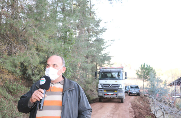 11 YAŞINDAKİ ESRA; “ATSIZ BAŞKANIM SİZİ ÇOK SEVİYORUZ”