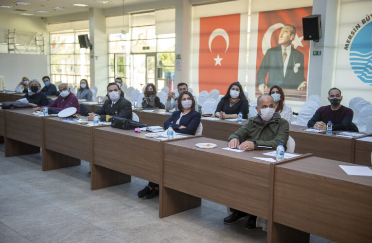 “Her çeyrek, yarım ve tam asır zaman dilimlerinde kutlanan her şey önemlidir”