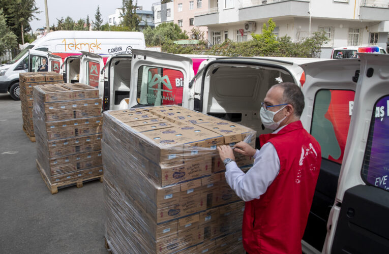 ÇOCUKLARA DAĞITILAN OKUL SÜTLERİNE KUŞ ÜZÜMÜ DE EKLENDİ