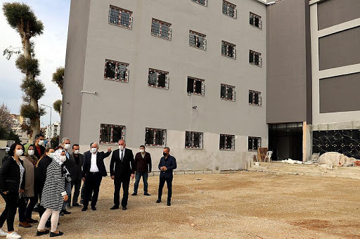 Farklı mahallelerden yüzlerce öğrenci yeni okula nakil olacak