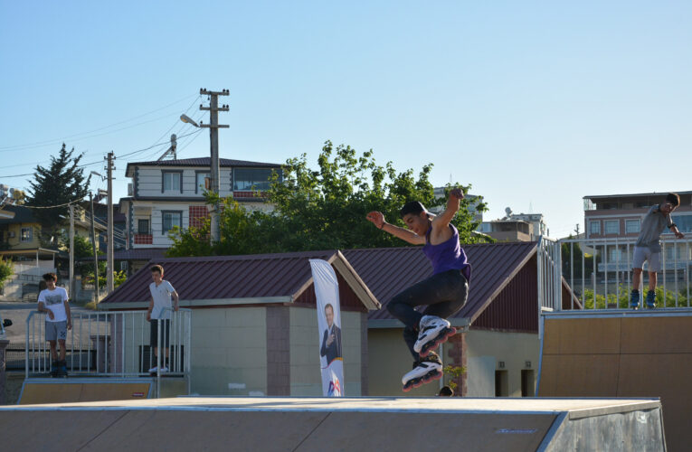 BÜYÜKŞEHİR, GENÇLERE YÖNELİK YATIRIM VE HİZMETLERİNE DEVAM EDİYOR