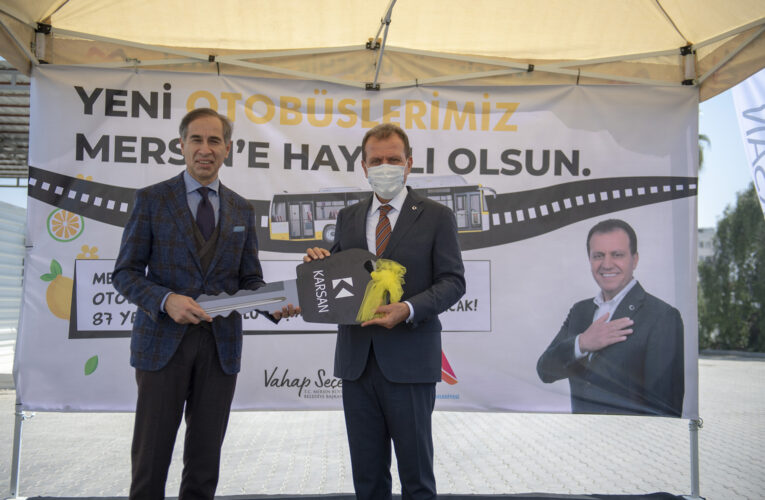 MERSİNLİLER’İN ULAŞIMINI RAHATLATACAK SARI LİMONLAR’IN 33’Ü DAHA ARAÇ FİLOSUNDA YERİNİ ALDI