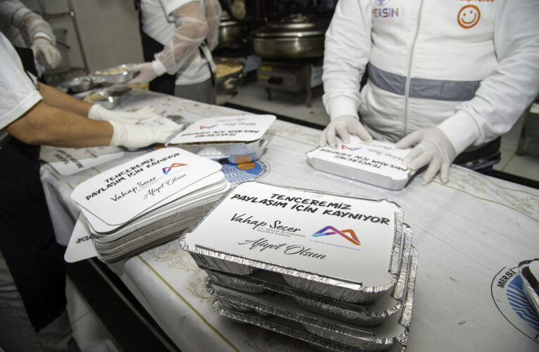 BÜYÜKŞEHİR’İN GÜNLÜK YEMEK DAĞITIMLARI 1 MİLYONA ULAŞTI