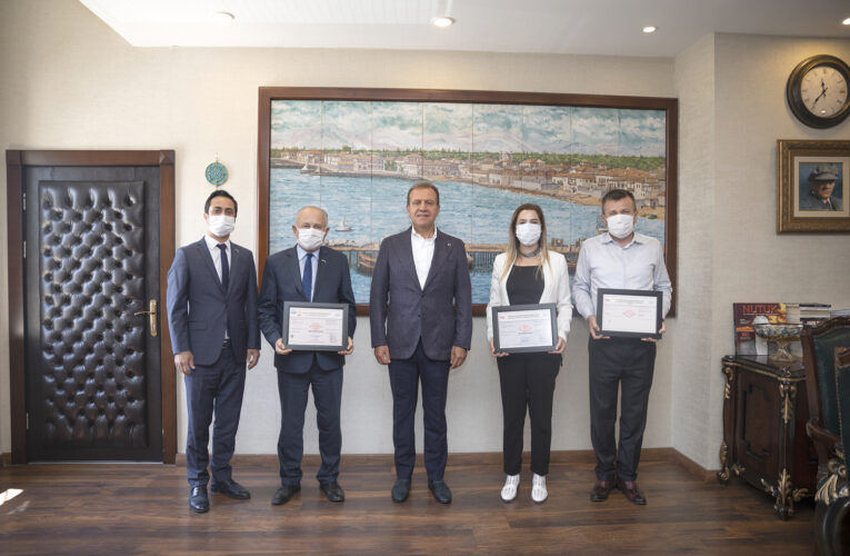 YÖNETİM SİSTEMİ BELGELERİ BAŞKAN SEÇER’E TAKDİM EDİLDİ