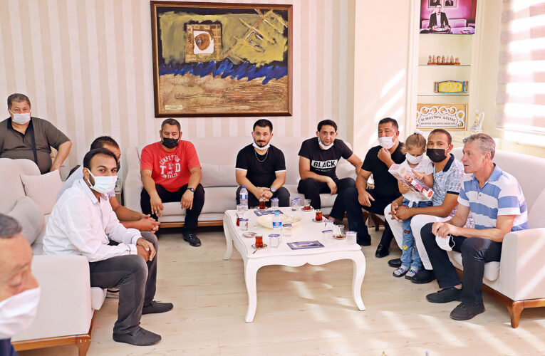 Gültak Roman müzisyenlerin taleplerini dinledi,