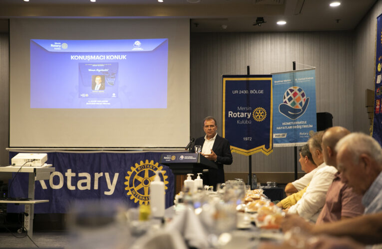 “BİZİM KADROLARA BAKTIĞINIZ ZAMAN HER DÜNYA GÖRÜŞÜNDEN İNSANIN OLDUĞUNU GÖRÜRSÜNÜZ”