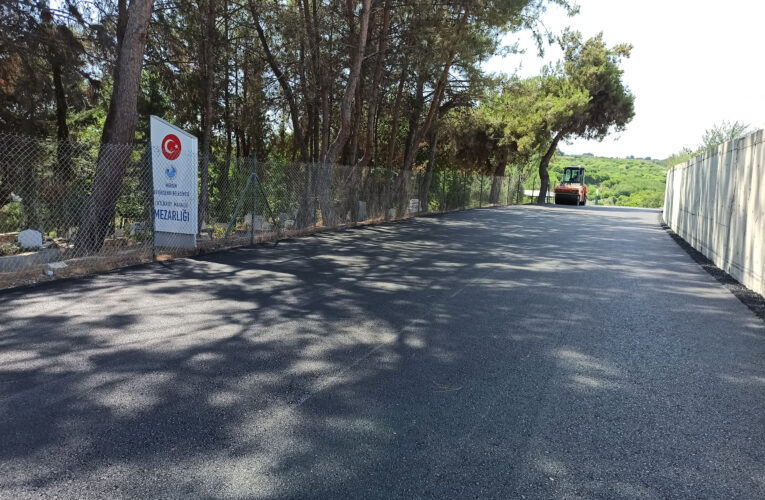 Mezarlıklarda dört dörtlük hazırlık yapıldı