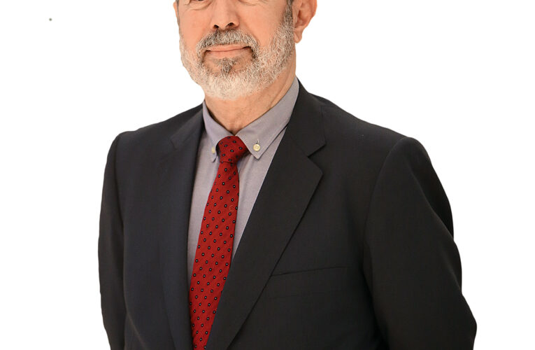 TEKSTİL MÜHENDİSLİĞİNİ TERCİH EDEN ‘Z’ KUŞAĞININ BURSU VE İŞİ HAZIR