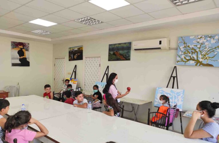 AKDENİZ BELEDİYESİ’NDEN AKRAN ZORBALIĞI ATÖLYESİ