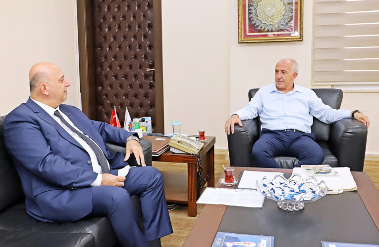 Başkan Gültak; “İçel Sanat Kulübü’nün yanında olmayı sürdüreceğiz”