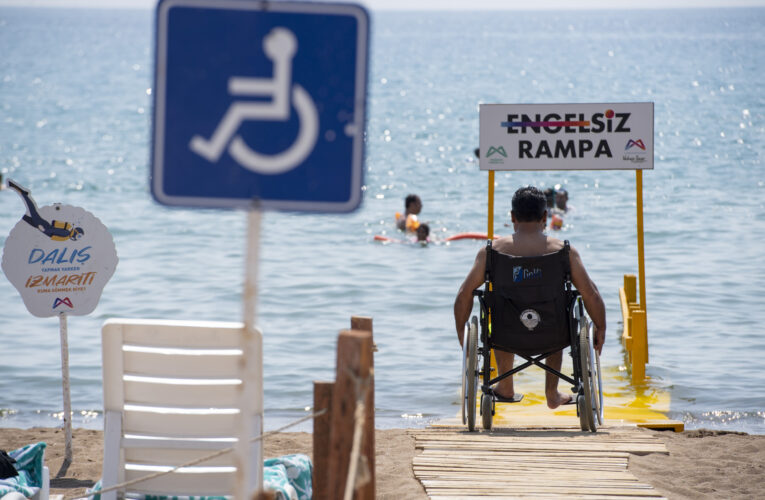 MERSİN’İN DENİZİ GÜZEL, PLAJLARI “ENGELSİZ”