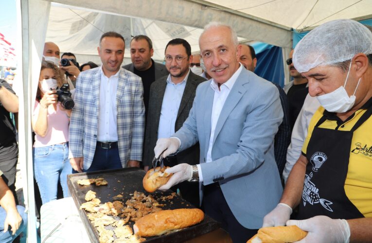 KARADUVAR BALIK FESTİVALİ’NE BİNLERCE İNSAN AKIN ETTİ