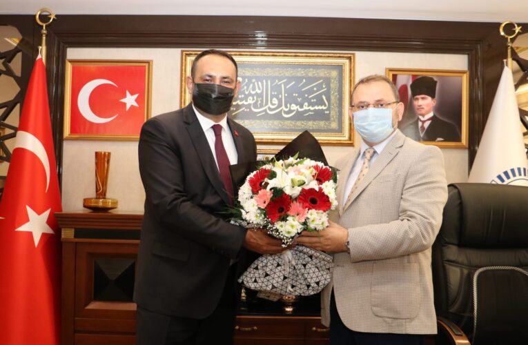 “DİN GÖREVLİLERİNE HİJYEN SETİ HEDİYE EDİLDİ”