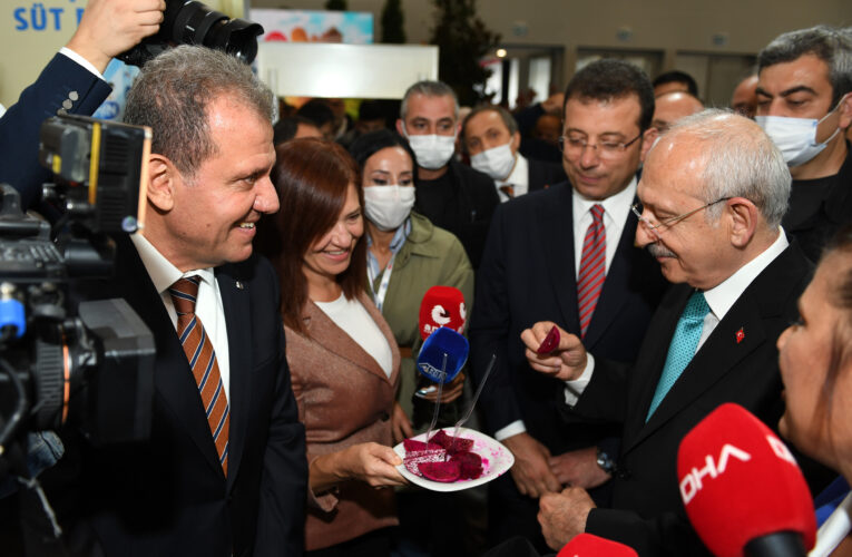 TARIM KENTİ MERSİN’İN ÜRÜNLERİ BÜYÜKŞEHİR’İN STANTINDA TANITILDI