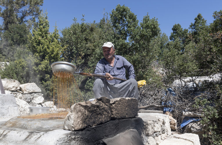 MERSİN BÜYÜKŞEHİR’DEN UZUNCABURÇ’TA ANLAMLI ÇALIŞMA