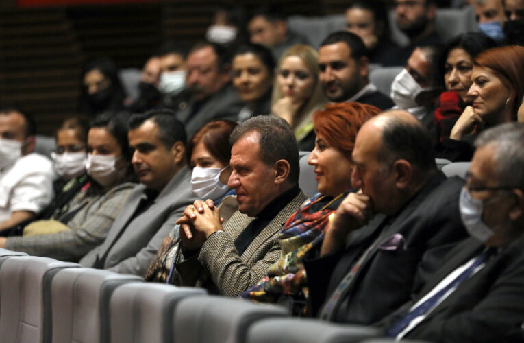 SEÇER: “MERSİN DOSTLUK, KARDEŞLİK VE BARIŞ KENTİ OLACAKSA, BUNUN EN BÜYÜK YOLU VE GÜCÜ SANATTIR”