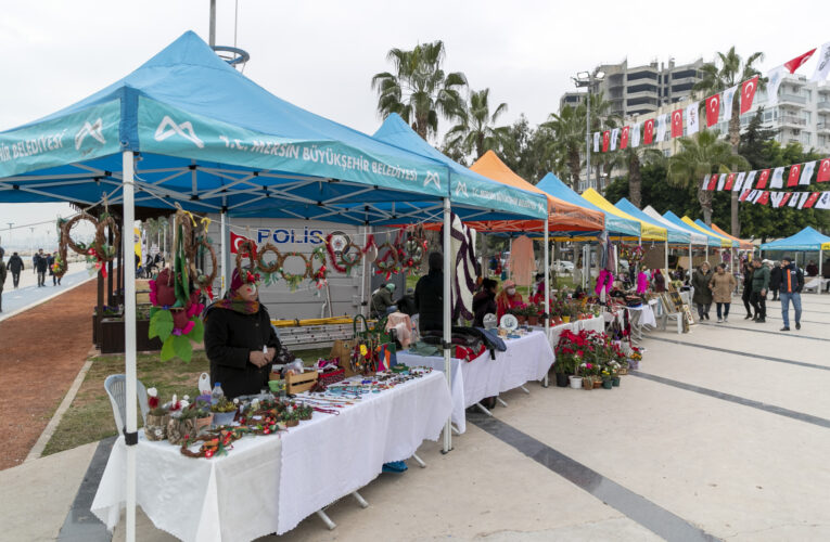 ÖZGECAN ASLAN BARIŞ MEYDANI’NDA 126 KADIN ÜRÜNLERİNİ SERGİLİYOR