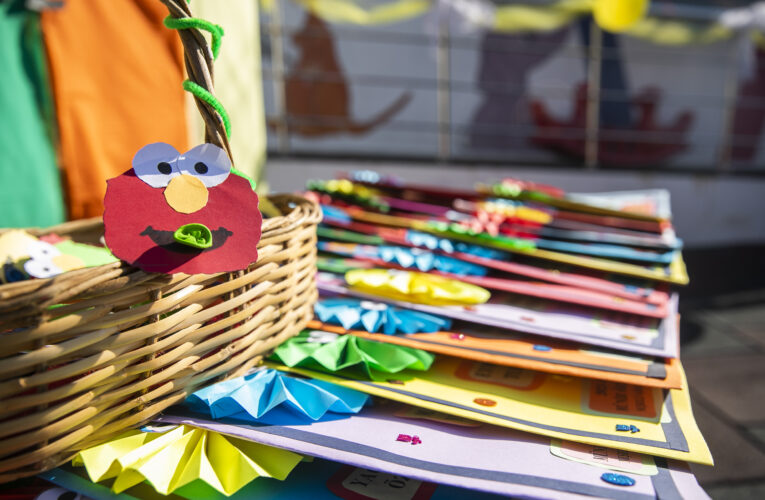 BÜYÜKŞEHİR’DEN ANAMUR’DAKİ ÖĞRENCİLERE KAR SÜRPRİZİ