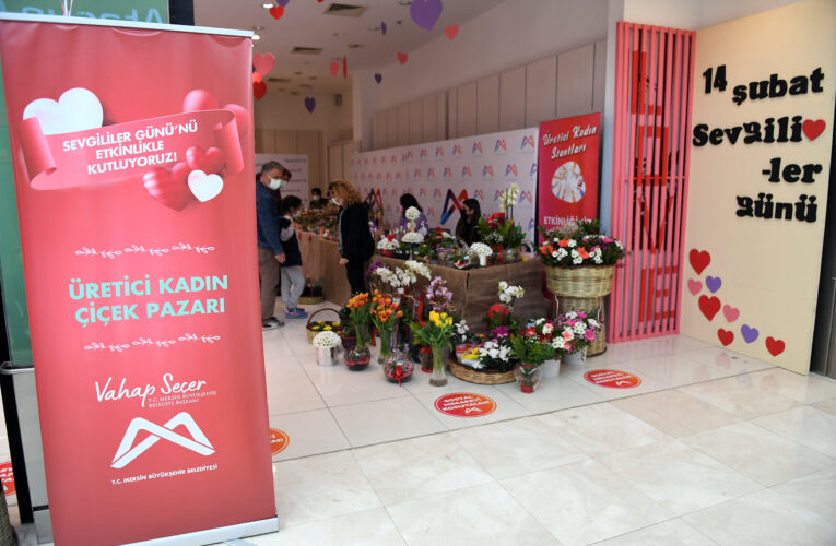 14 ŞUBAT’IN EN GÜZEL ÇİÇEKLERİ BÜYÜKŞEHİR’İN STANTLARINDA