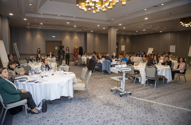 Mersin’de kadına yönelik hizmetler ve cinsiyet eşitliği konuşuldu