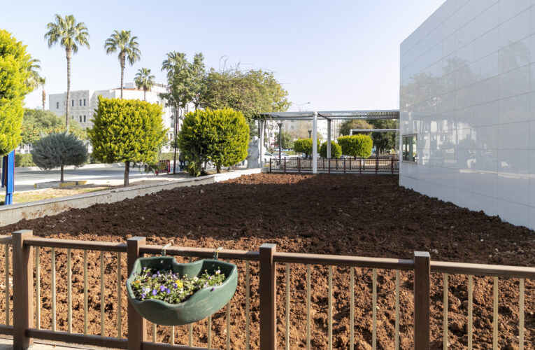 BÜYÜKŞEHİR, KONGRE VE SERGİ SARAYI’NIN HAVUZUNU BİYOLOJİK GÖLETE ÇEVİRİYOR