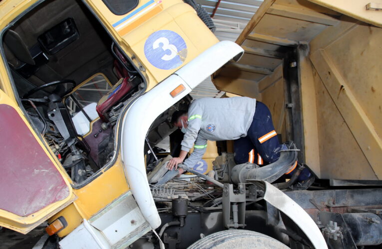 Her türlü araç, gereç ve makine tamir ediliyor