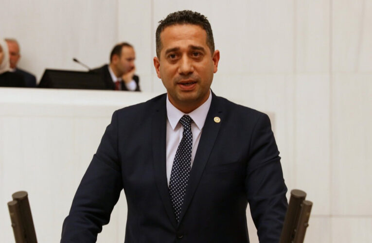 ARTIK İNSANLAR ÇÖPTEN EKMEK TOPLUYOR