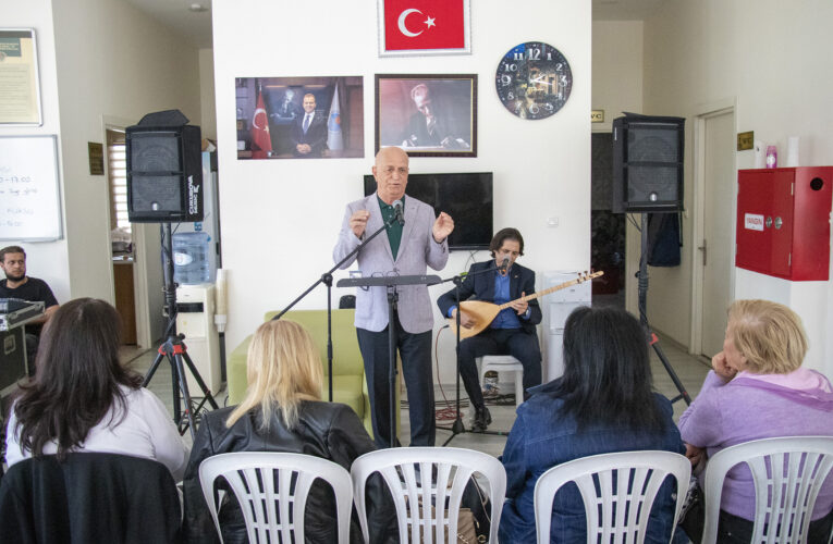 “Karacaoğlan; çaldığı sazıyla, söylediği sözleriyle kuşları bile öttürürmüş”