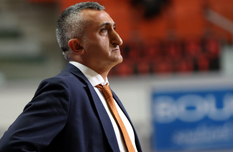 ÇBK BAŞANTRENÖRÜ AZİZ AKKAYA İSTİFA ETTİ