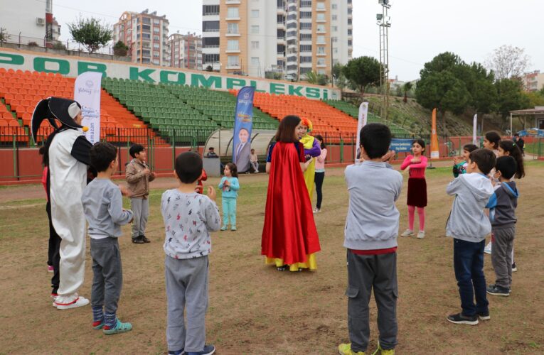 Başkan Yılmaz, Çocukların Coşkusuna Ortak Oluyor