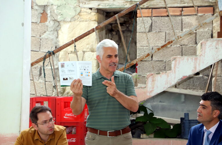 AKDENİZ BELEDİYESİ’NDEN ÜRETİCİLERE,  ‘DOĞRU BİTKİ BESLEME SEMİNERİ’