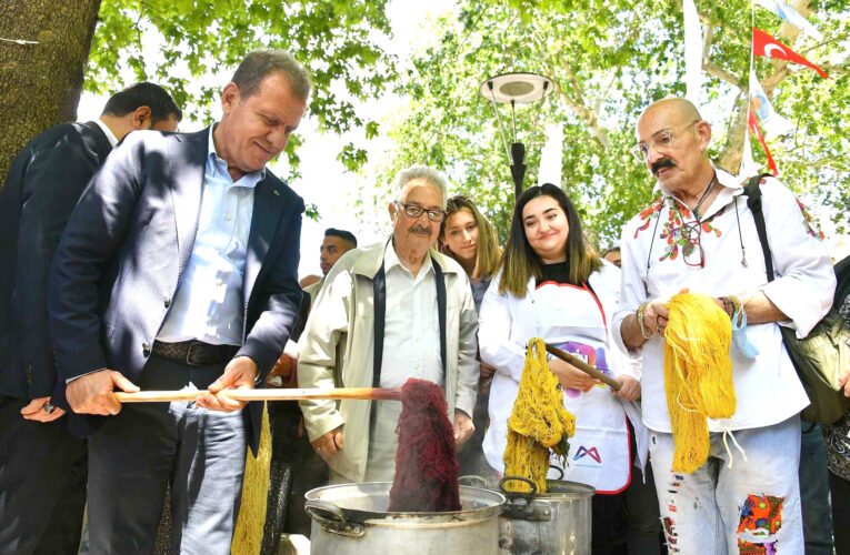 AKDENİZ’E ÖZGÜ DOĞAL OTLAR MUT OT FESTİVALİ’NDE TANITILDI