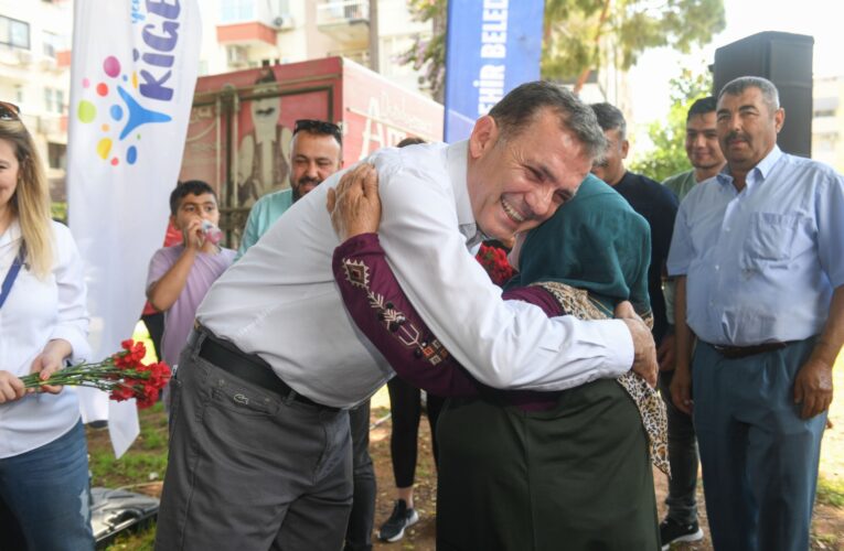 Başkan Özyiğit, “İmalatını yaptığımız ürünleri burada halkımızla buluşturacağız”