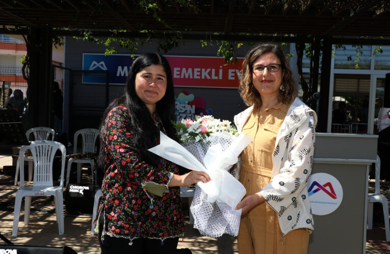 BÜYÜKŞEHİR’DEN EMEKLİ EVİ ÜYELERİNE ANNELER GÜNÜ KONSERİ