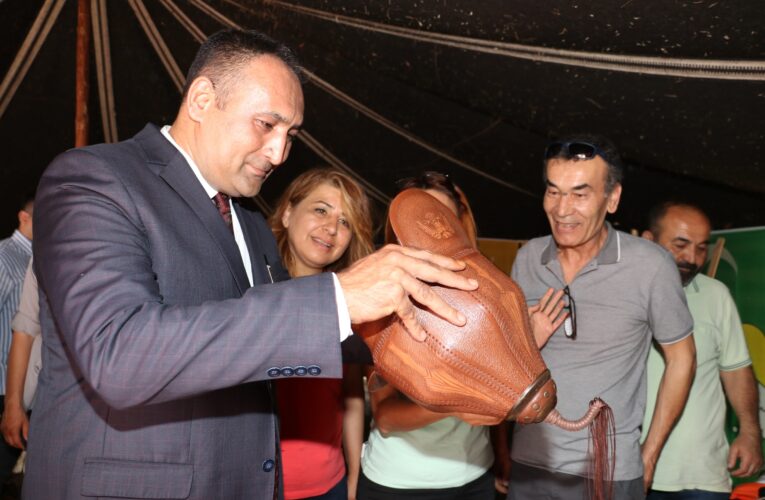 BAŞKAN YILMAZ, TÜRKMEN ŞÖLENİ’NDE HEMŞEHRİLERİYLE BULUŞTU