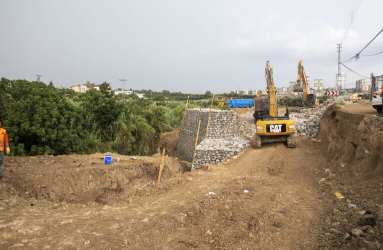 SEÇER: “TARSUS’TA 3 ŞERİTLİ İLK YOL”