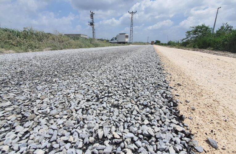 Büyükşehir, tarımsal faaliyet yapılan bölgelerin yolunu açıyor