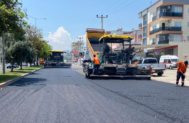 MERSİNLİ AHMET BULVARI 212. CADDE İLE ÇİFÇİLER CADDESİ ARASINDAKİ YOL ÇALIŞMALARI TAMAMLANDI