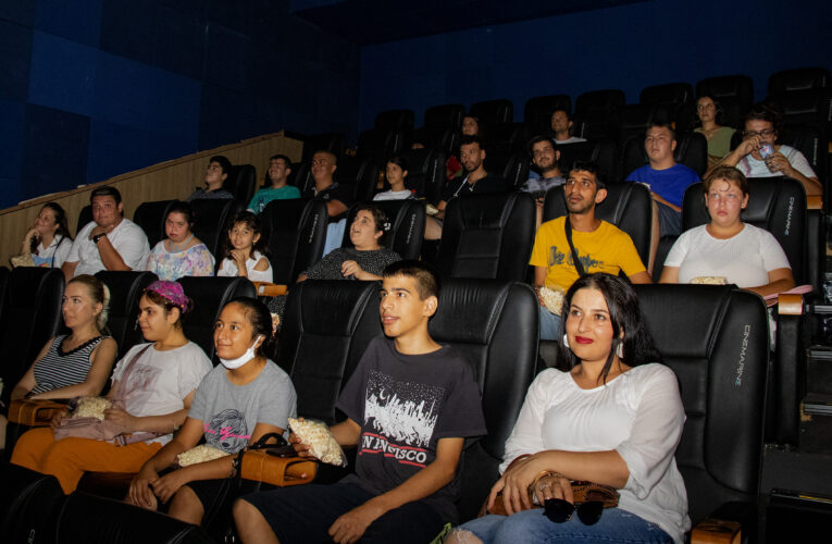 “İlk defa sinema ortamına gelen bireylerimiz, çocuklarımız var”