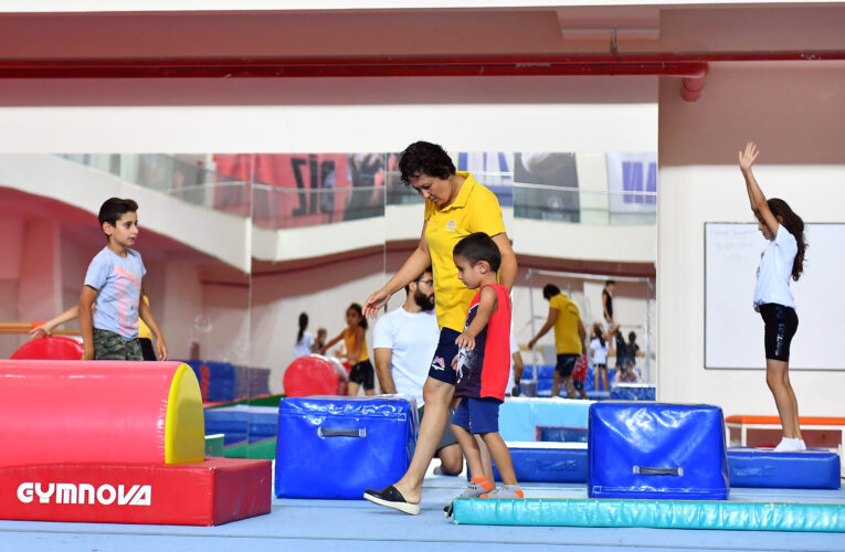 AİLELER, ÇOCUKLARININ GELİŞİMLERİNE KATKI SUNDUĞU İÇİN KURSTAN BÜYÜK MEMNUNİYET DUYUYOR