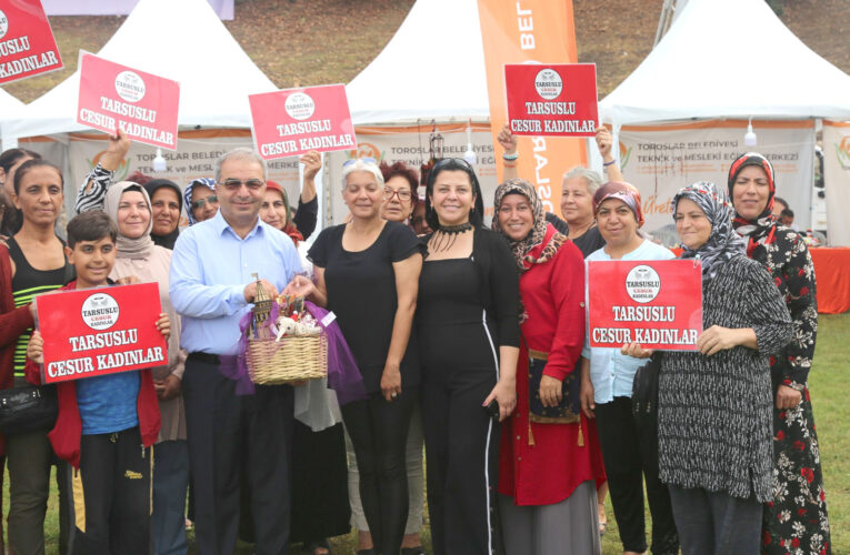 Sergilenen El Emeği Ürünler, Alıcılarını Buldu