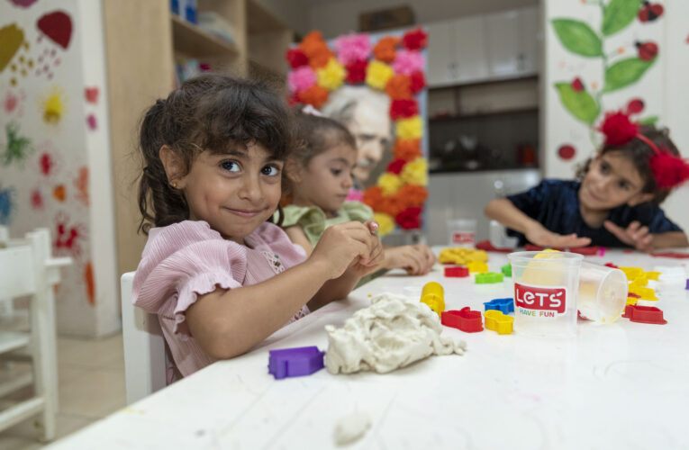 BU ATÖLYE, HEM ANNELERE HEM DE ÇOCUKLARA BİRBİRİNDEN GÜZEL İMKÂNLAR SUNUYOR
