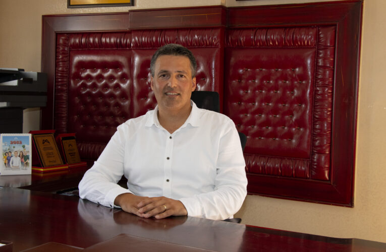 BÜYÜKŞEHİR GENÇLERE, HAYALLERİNE GİDEN YOLDA DESTEK OLDU