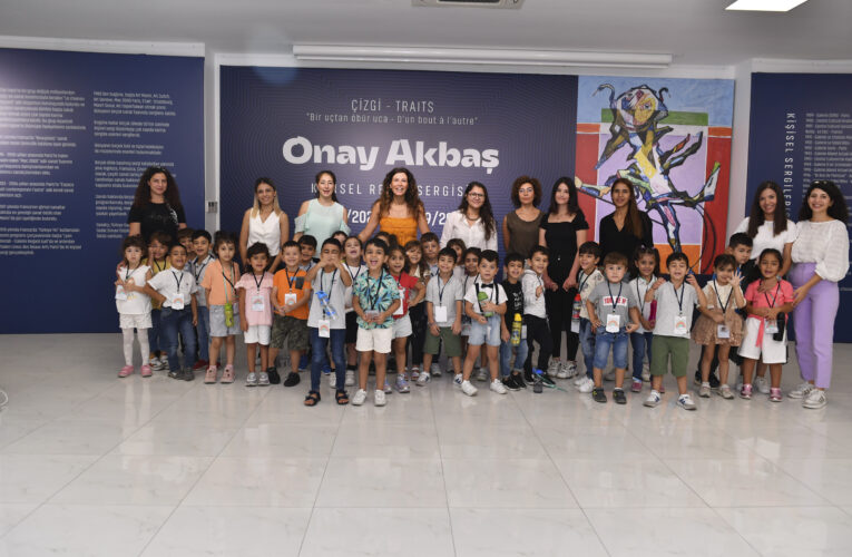 “Çocukların, sanatla kendilerini ifade etmelerine fırsat veriyoruz”