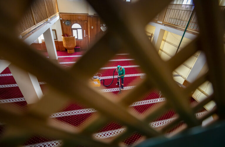 MERSİN’DE İBADETHANELER HER DAİM TERTEMİZ