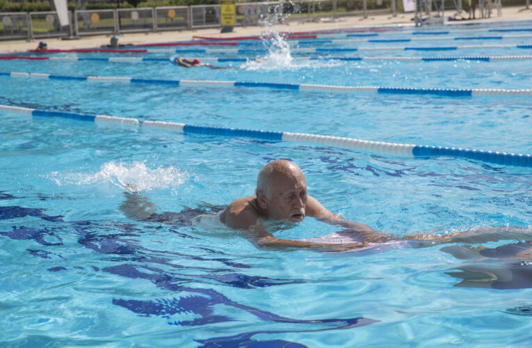 “77 yaşında havuzla tanıştı”