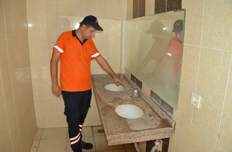 ORTAK KULLANIM ALANI OLAN TUVALETLERDE TAHRİBAT YARATILMAYA DEVAM EDİLİYOR