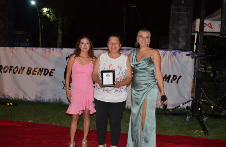 Tüm yarışmacılara katılım belgesi dağıtıldı