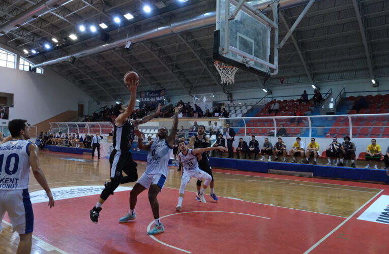 BÜYÜKŞEHİR MSK ERKEK BASKETBOL TAKIMI KOCAELİ BŞB KAĞITSPOR’U 98-71 YENDİ