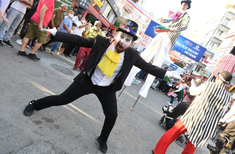 Başkan Abdullah Özyiğit, Mersinlileri festivale davet etti